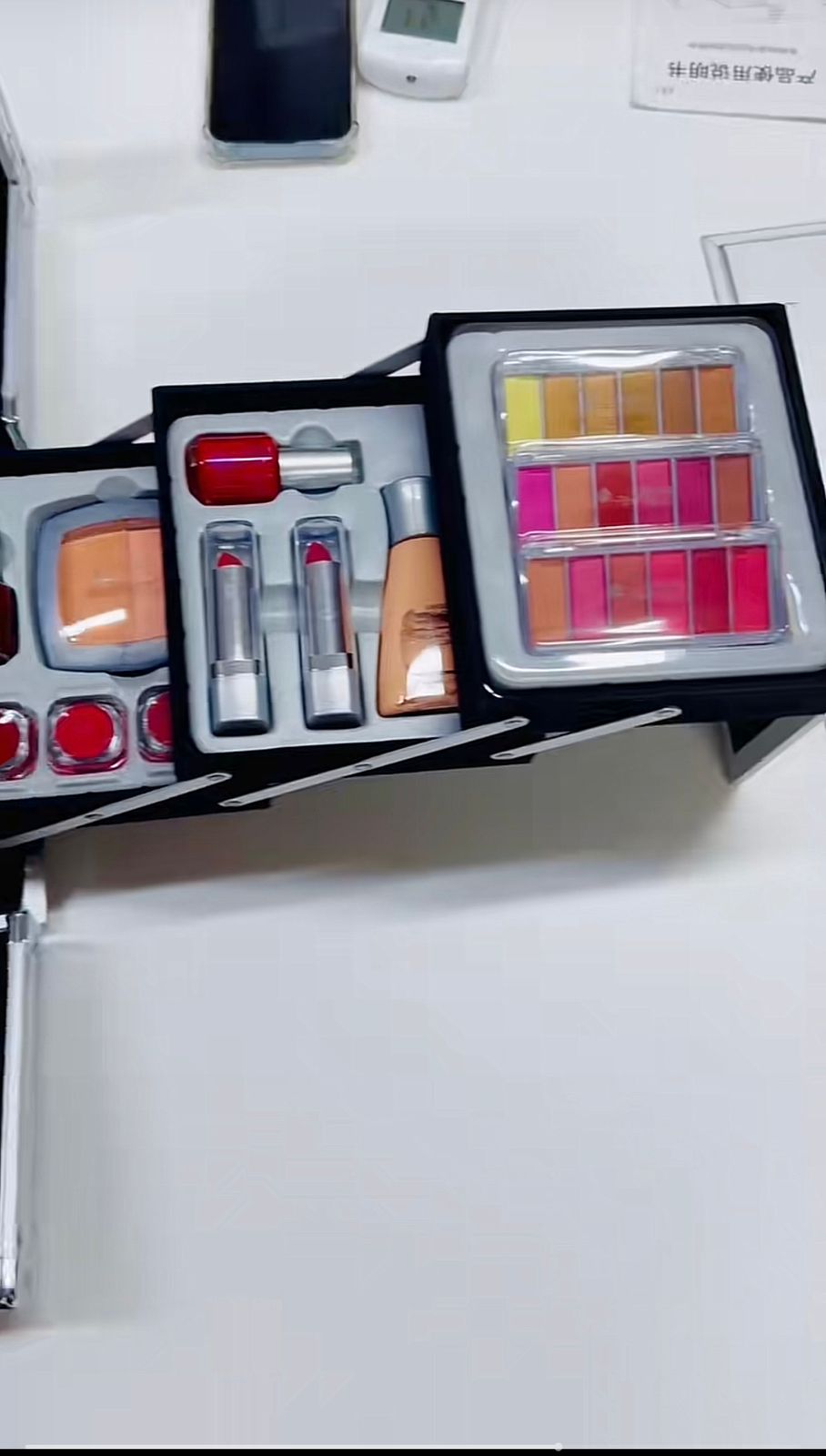 Black Makeup Kit Deal